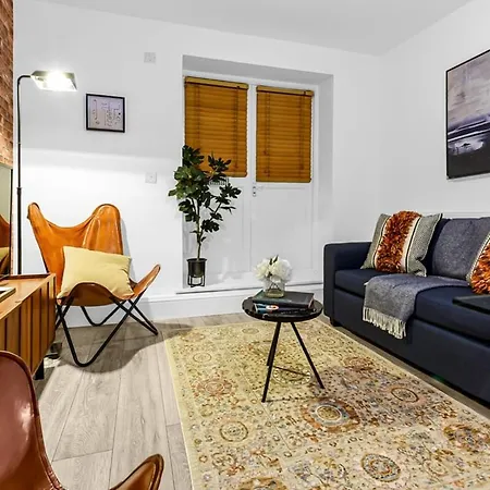 Tranquil 3 Bedroom Escape For Families Or Groups